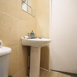 Apartment Sleek And Stylish 2 Bed In Clifton - Garden