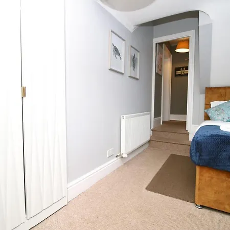 Apartment Sleek And Stylish 2 Bed In Clifton - Garden Bristol