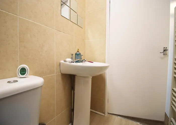 Apartment Sleek And Stylish 2 Bed In Clifton - Garden