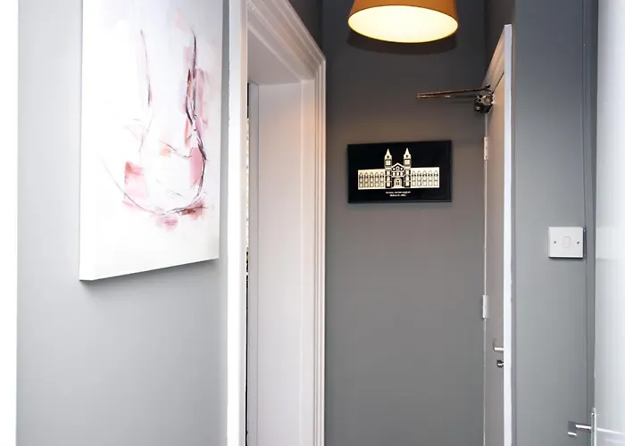 Apartament Sleek And Stylish 2 Bed In Clifton - Garden Bristol