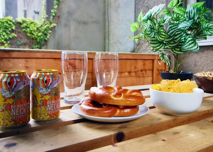 Sleek And Stylish 2 Bed In Clifton - Garden Apartament